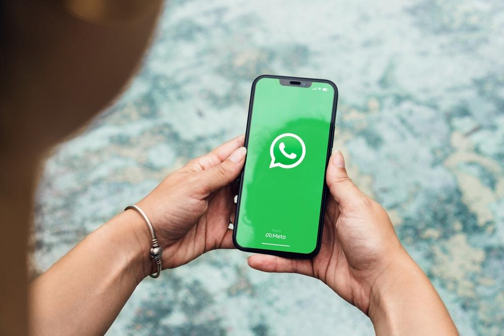 Πώς να Στείλετε Μεγάλα Αρχεία στο WhatsApp από το Τηλέφωνό σας ή τον Υπολογιστή σας