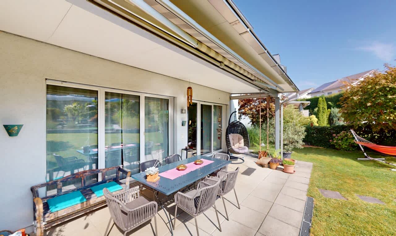 6½ Rooms Doppeleinfamilienhaus in 8832 Wollerau  – Property Market by comparis.ch