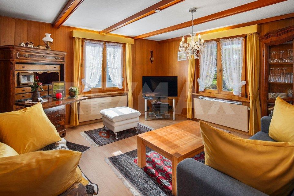 Wohnen mit Geschichte und Gartenidylle – freistehendes 7-Zimmer-Hau...