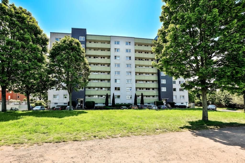 Bild 2: 2 Zimmer Wohnung mit geschl. Balkon in Köln-Weidenpesc...