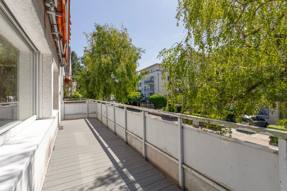 Bild 10: Dreizimmerwohnung mit Garage und großem Balkon in Alt-...