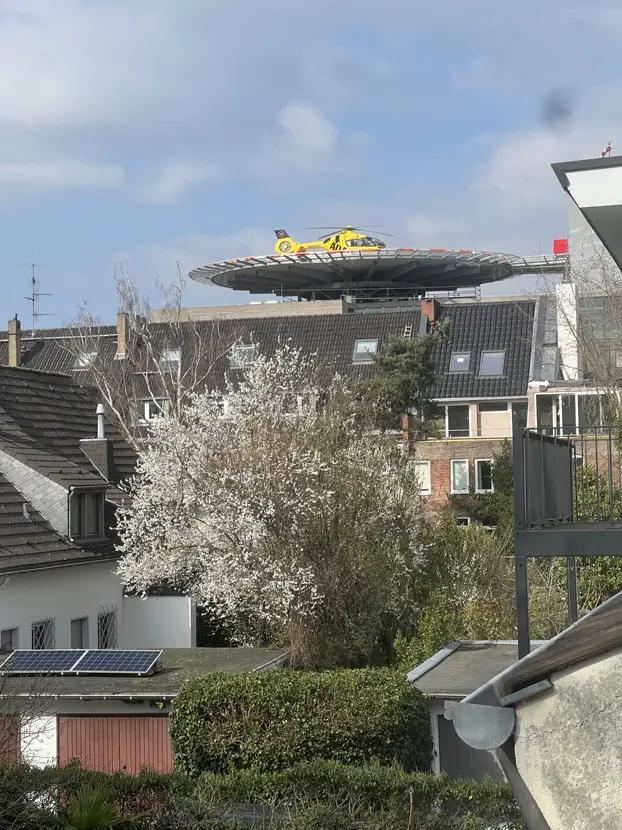 Bild 1: Traumhafte 4 Zi-ETW mit Balkon im gepflegten MFH in 1 a Lage von Köln Lindenthal