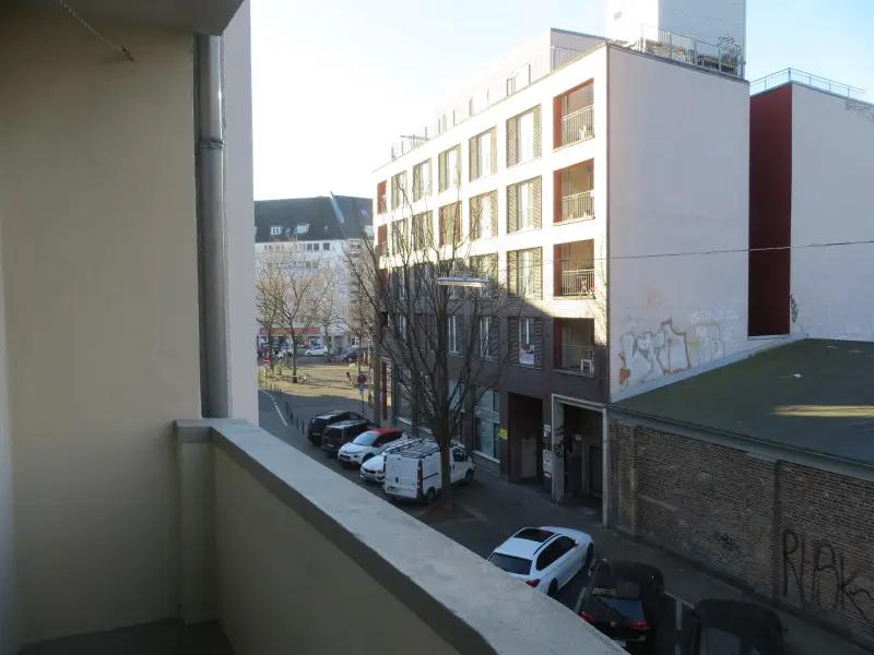 Bild 6: Leerstehende 2 Raum-Whg. mit Wohnküche und 2 Balkonen, im Agnesviertel zu verkaufen. Provisionsfrei