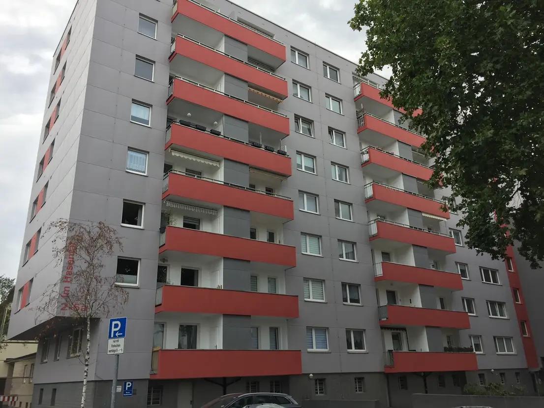 Bild 1: Stilvolle, vollständig renovierte 3-Zimmer-Wohnung mit Balkon und Einbauküche in Köln Deutz