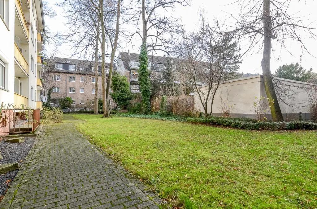 Bild 15: Rheinnähe in Köln-Mülheim * 2022 renovierte 2-Zi.-ETW * 1.OG *Balkon * ca. 51 m² Wohnfl. * Duschbad 