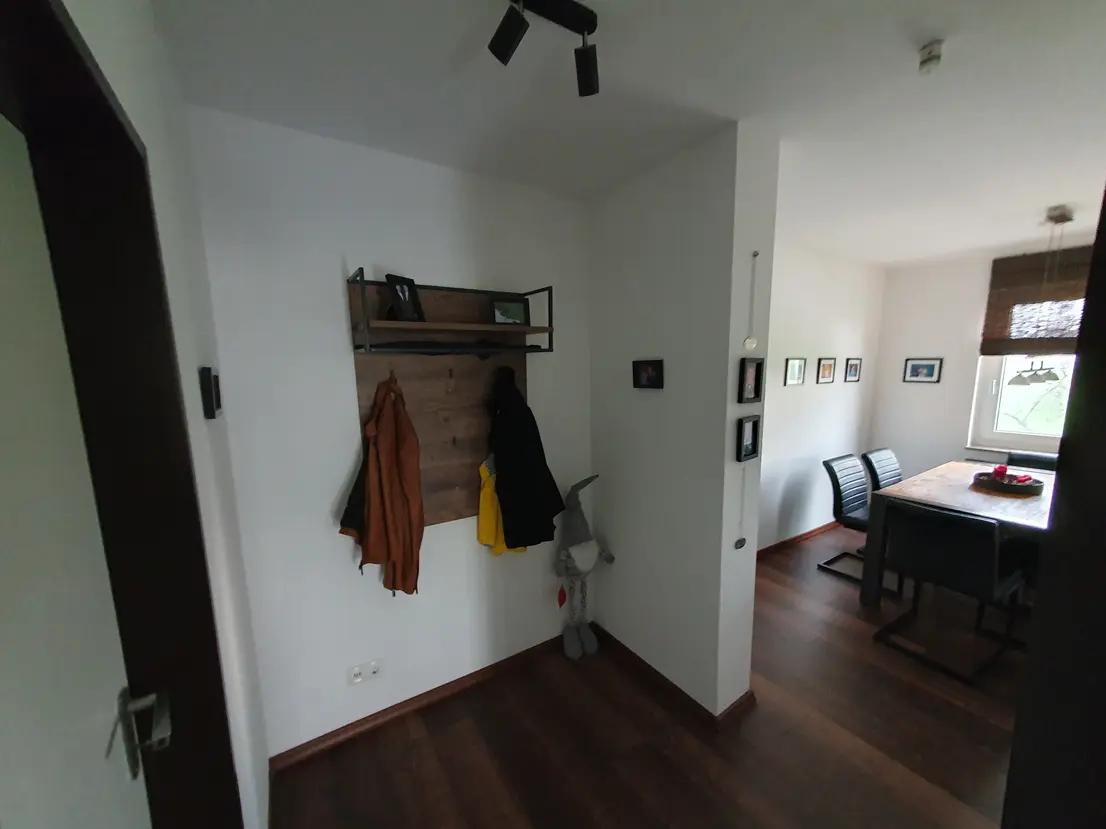 Bild 5: Top Lage! 4-Zimmer-Wohnung mit Balkon in Köln Weiden