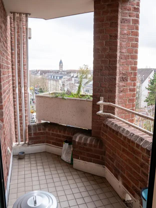 Bild 11: DOMBLICK - 2-Zimmer-Dachgeschoss-Wohnung mit Dachterrasse in Köln-Sülz