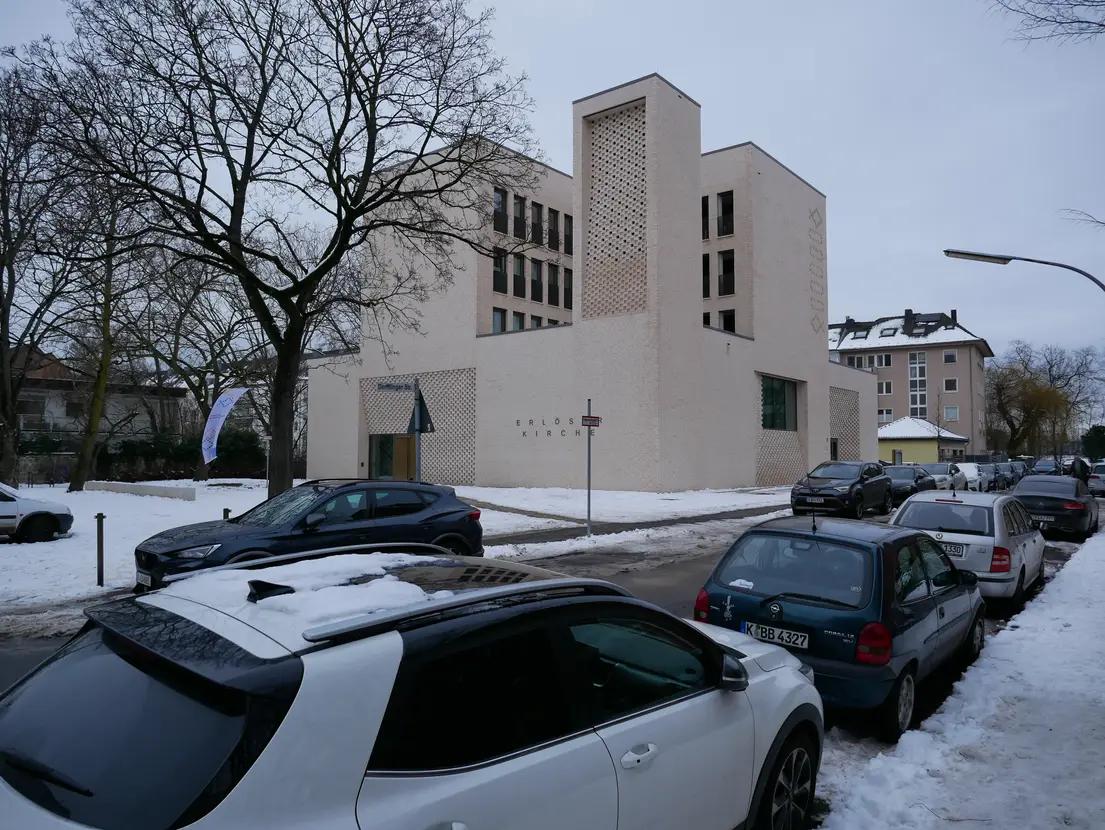 Bild 28: Erstbezug nach Sanierung mit Balkon: attraktive 3-Zimmer-Wohnung in Köln Weidenpesch ab sofort