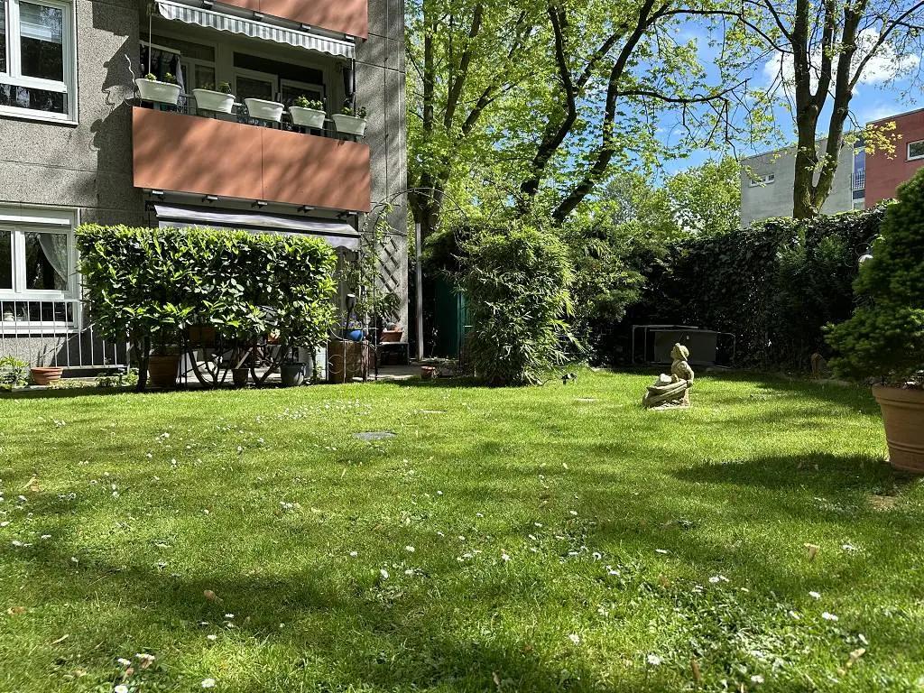 Bild 2: Sehr schöne Erdgeschosswohnung mit eigenem Garten. Ein Platz an der Sonne inklusive.