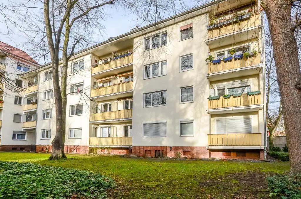 Bild 1: Rheinnähe in Köln-Mülheim * 2022 renovierte 2-Zi.-ETW * 1.OG *Balkon * ca. 51 m² Wohnfl. * Duschbad 