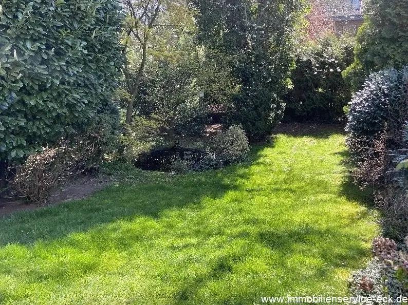 Bild 4: DIESEN Sommer noch im eigenen Garten verbringen - 4 Zimmer EG-Maisonette Wohnung in K-Lövenich