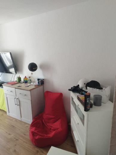 Bild 6: Hier fühlen Sie sich wohl! Schöne Wohnung mit Balkon und Einbauküche in Köln-Junkersdorf. 