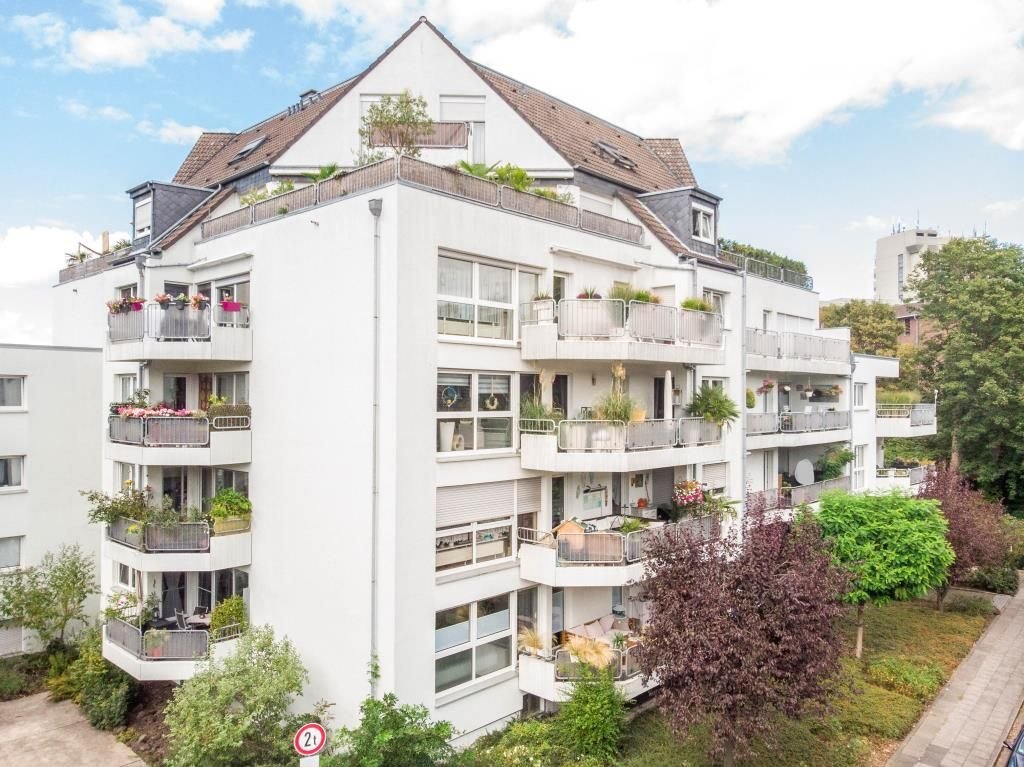 Bild 2: VERMIETETE 2-Zi. Wohnung als Renditeobjekt in gepflegter Wohnanlage * ca. 82,45 m² * Süd-West Balkon * Aufzug * TG-St...