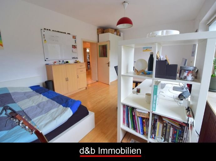 Bild 3: Geräumige 4 Zi-Wohnung mit PKW Stellplatz und riesigem Gemeinschaftsgarten. Zwischen Technischer Hochschule und Deutzer Freiheit.