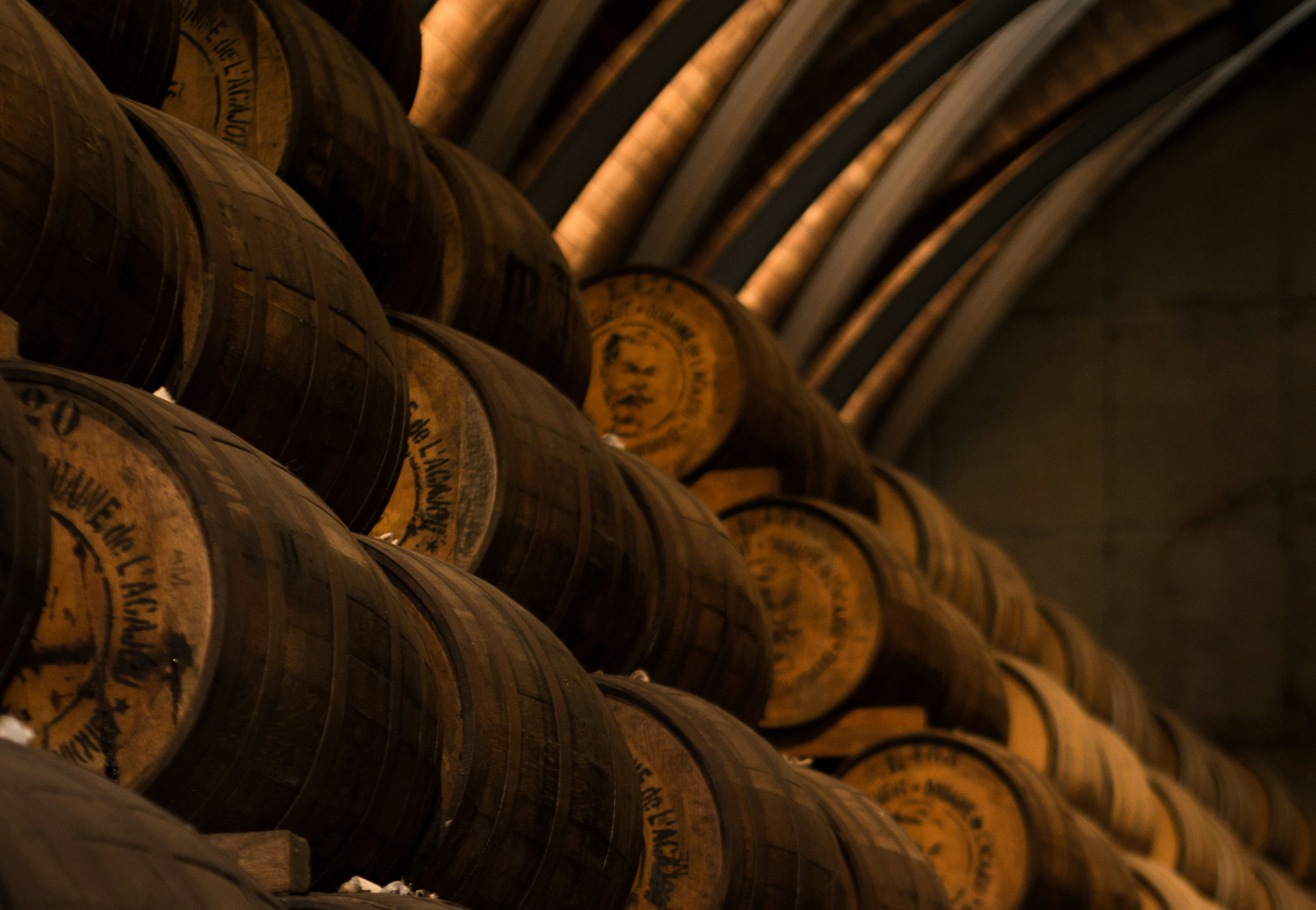LYQD Irish Whiskey Bond