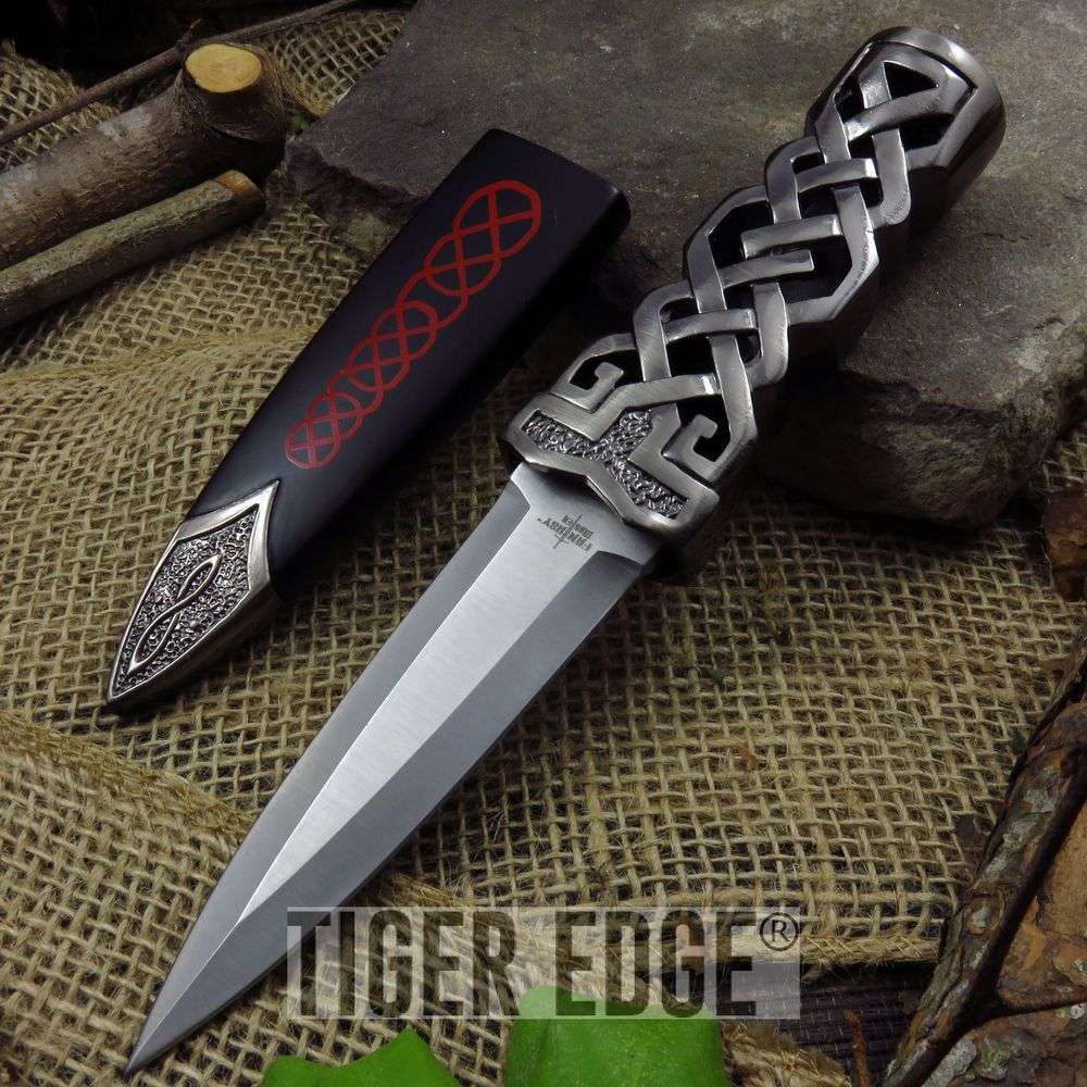 product image for Fantasy-Master Green Jewel Ceremonial Celtic Dagger Knife Model Undefined