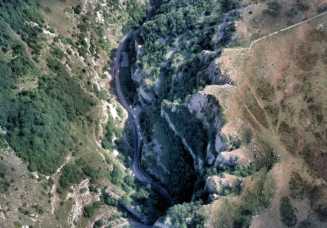 A Scenic Nature Hike in the Mendip Hills
