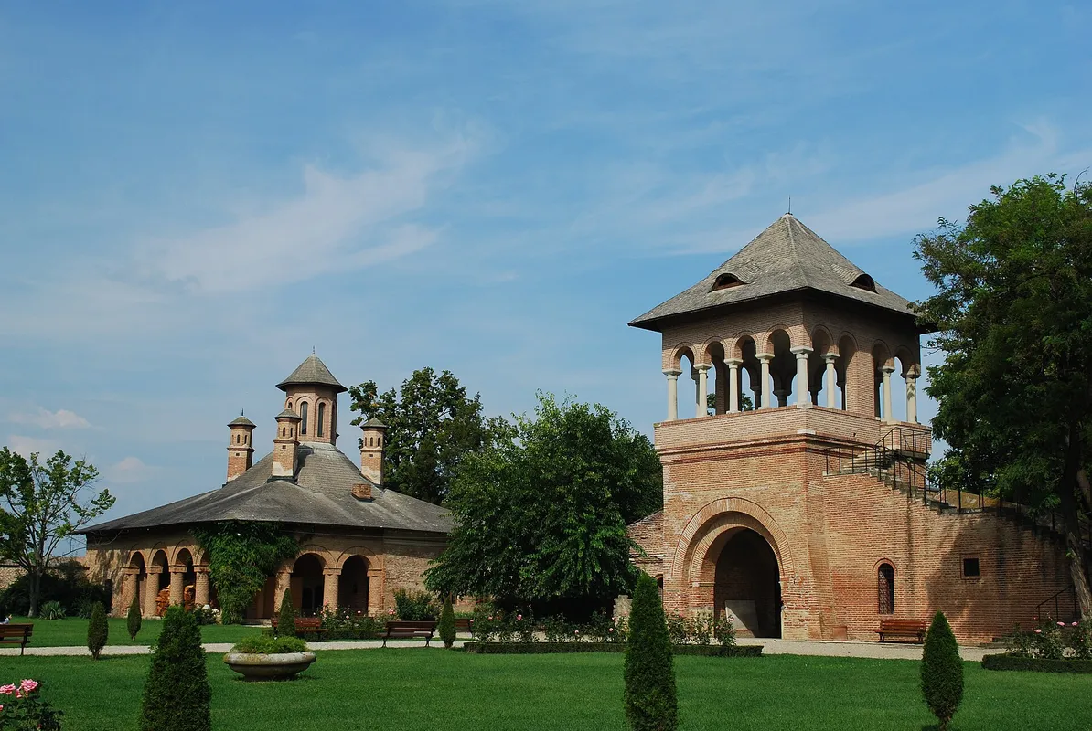 A Historic Estate & Lakeside Retreat
