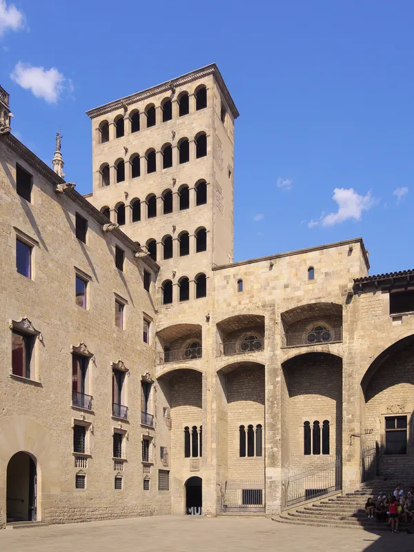 Strolling the Historic Gothic Quarter & Las Ramblas