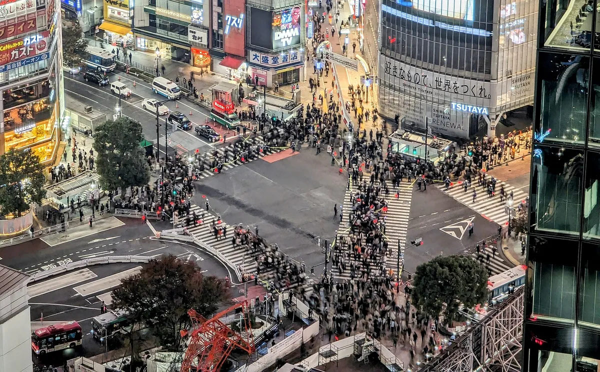 Vibrant Urban Districts & Pop Culture
