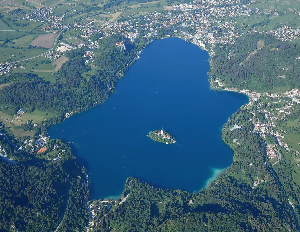 Enchanting Alpine Lakes Day Trip