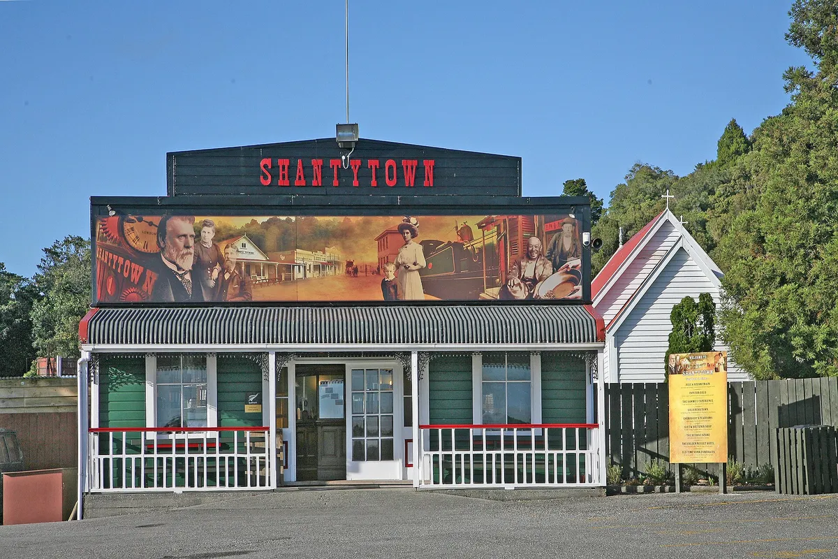 Gold Rush History & West Coast Towns