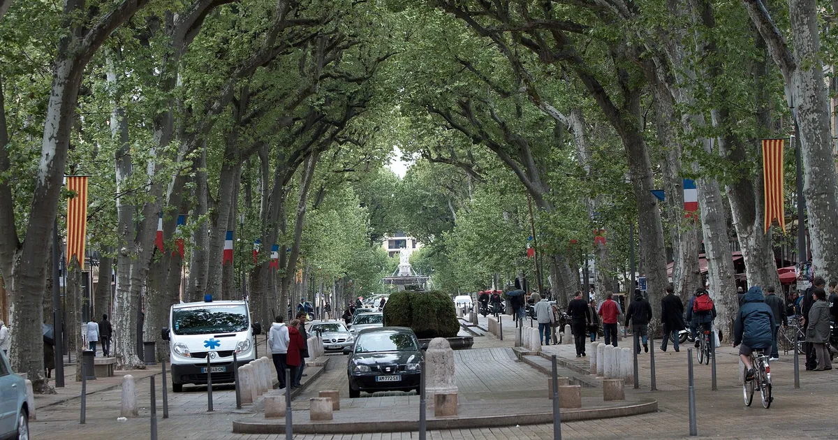 Aix-en-Provence, Avignon, Arles, and Saint-Remy-de-Provence, France 5 days travel itinerary - day by day guide with budget and tips