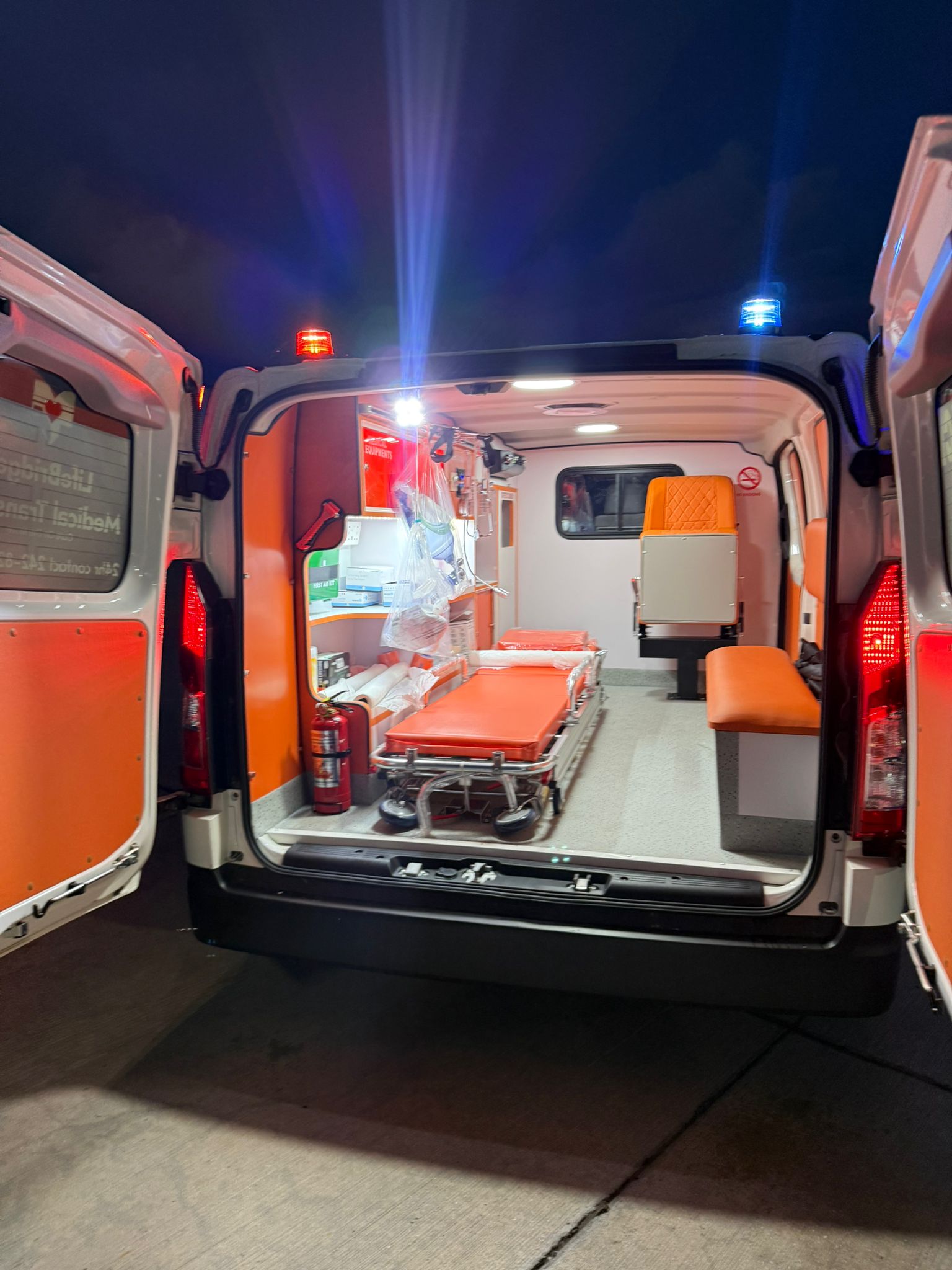 ICU-configured cabin for medically-supervised transport