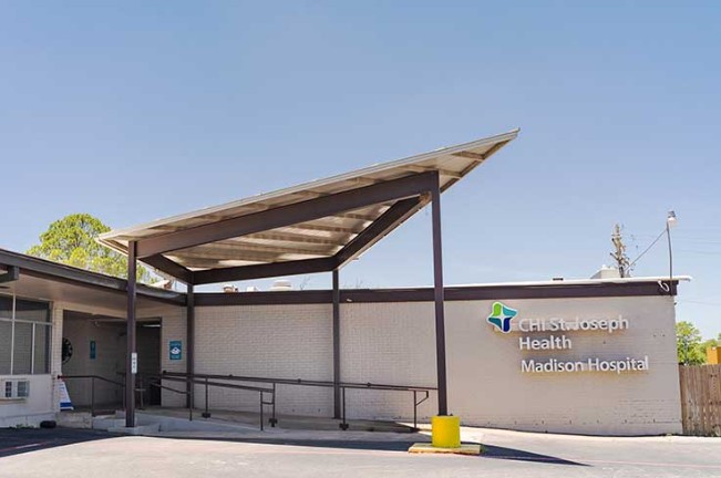 Exterior front view of CommonSpirit - St. Joseph Hospital - Madison County