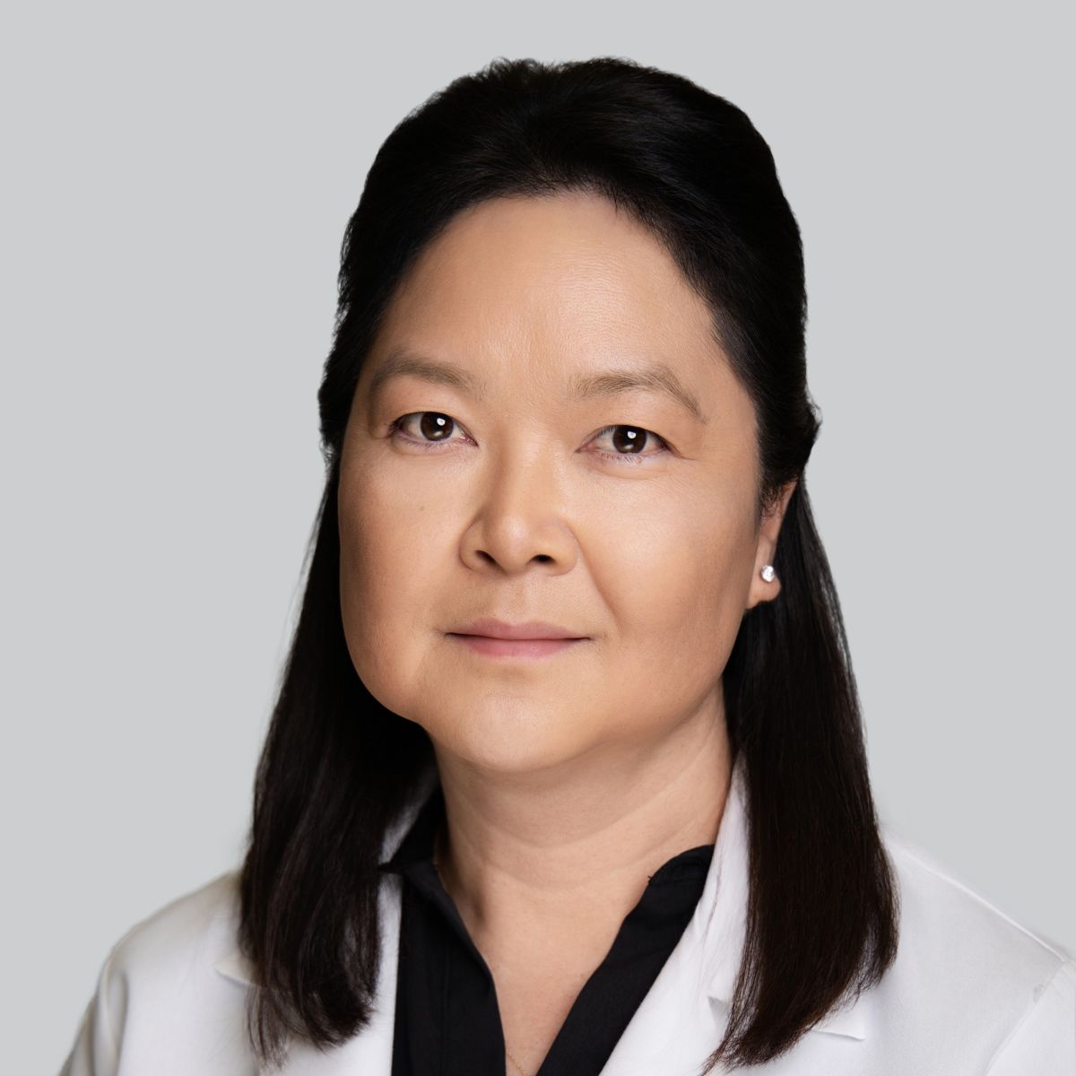 Portrait of Liza Chen, PA-C