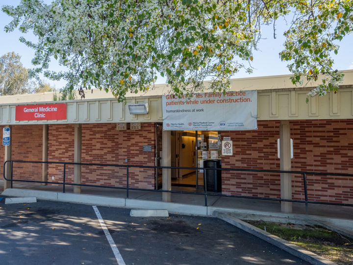 Exterior front view of Dignity Health - General Medicine Clinic - Merced, CA