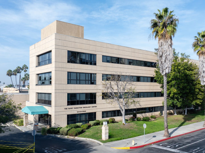 Exterior front view of Radiation Oncology - Dignity Health - St. Mary Medical Center