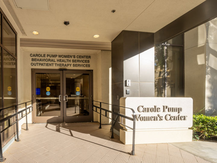 Exterior front view of Carole Pump Women's Center - Dignity Health - Northridge Hospital Medical Center