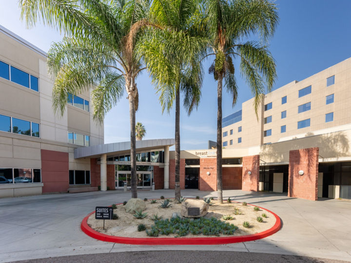 Exterior front view of Colorectal Care Center - Dignity Health - Glendale Memorial Hospital