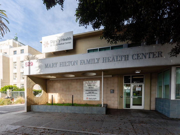 Exterior front view of Mary Hilton Family Health Center - Dignity Health - St. Mary Medical Center