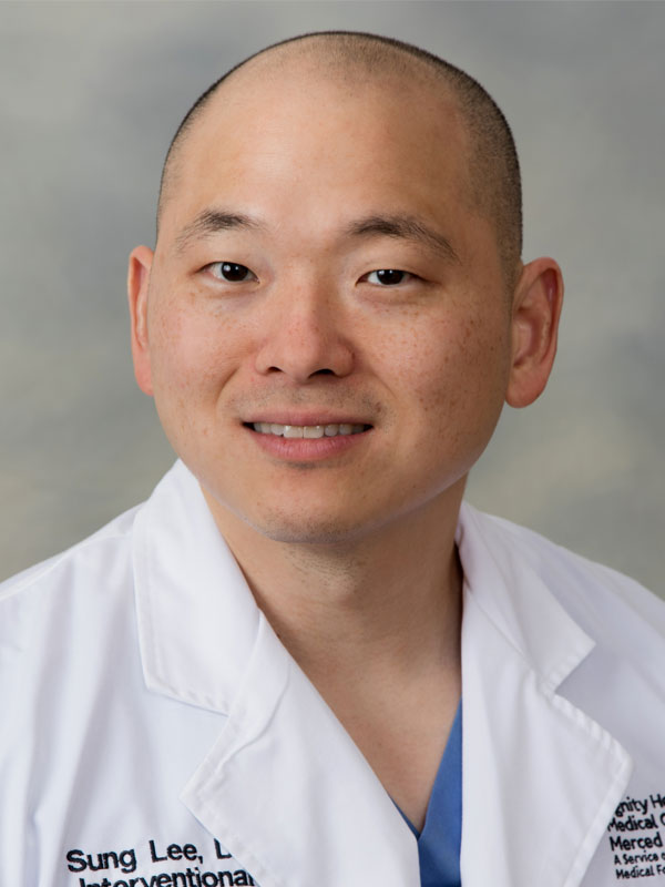 Portrait of Sung E. Lee, DO