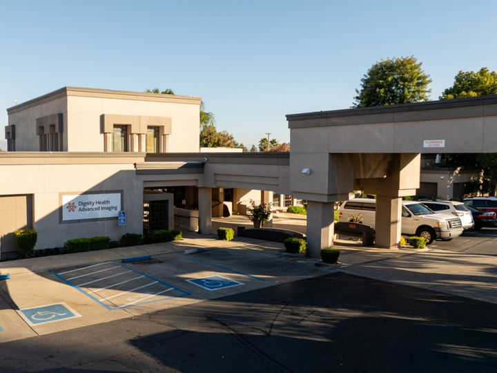 Exterior front view of Dignity Health Advanced Imaging - North State