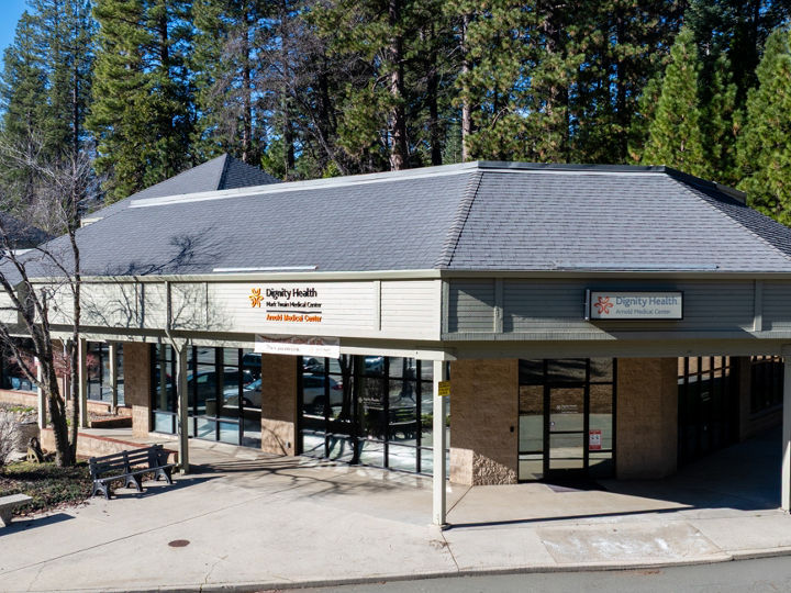 Exterior front view of Dignity Health - Family Medical Center - Arnold, CA