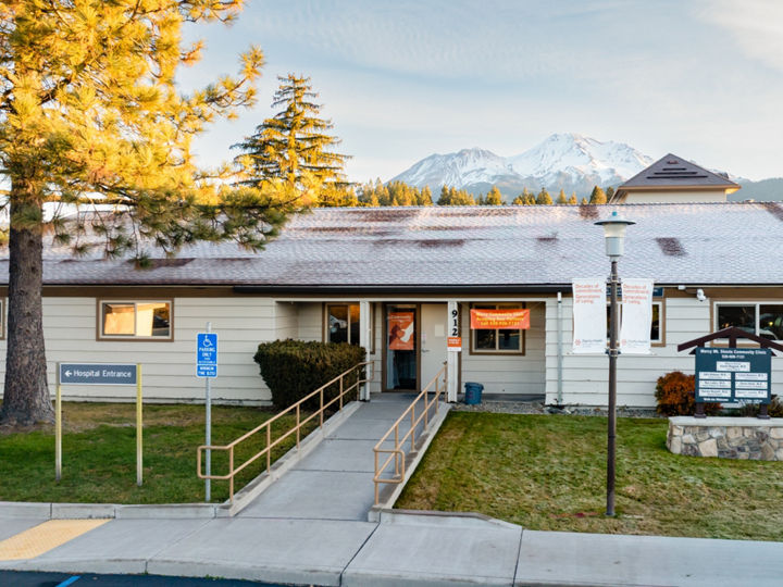 Exterior front view of Primary Care & Specialty Care - Dignity Health - Mt Shasta, CA