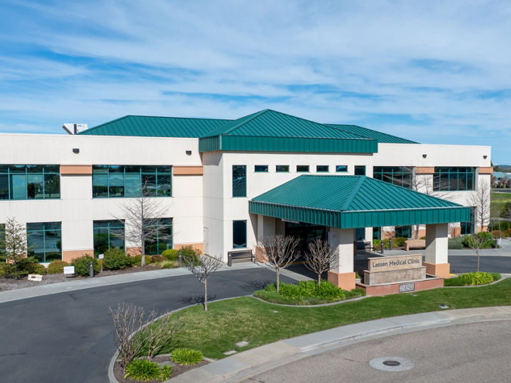 Exterior front view of Dignity Health - Lassen Medical Clinic - Red Bluff