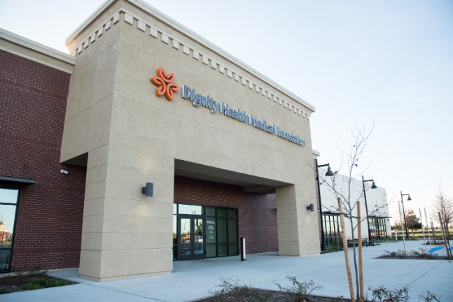 Exterior front view of Primary Care & Occupational Medicine - Dignity Health Woodland Clinic - East Woodland