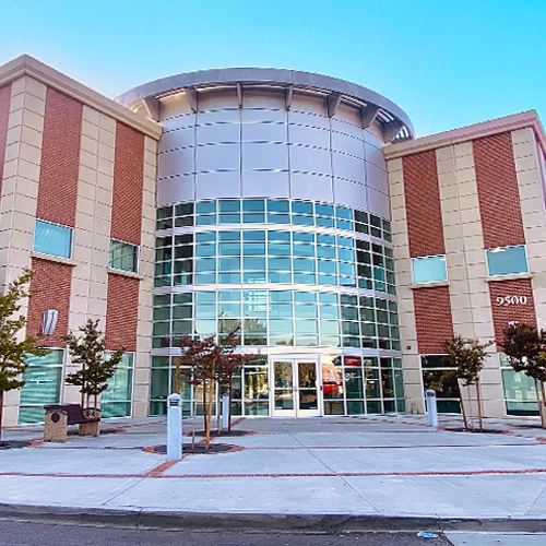 Exterior front view of Primary Care - Dignity Health Medical Group - Bakersfield, CA