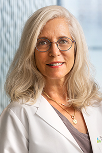 Portrait of Tracey Flum, MD