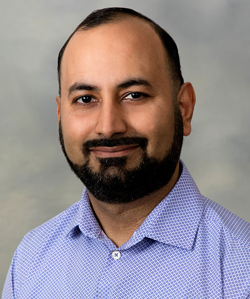 Portrait of Varinder K. Sablok, FNP