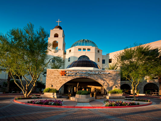 Exterior front view of Hepatobiliary and Pancreatic Cancer Department - Mercy Gilbert Medical Center