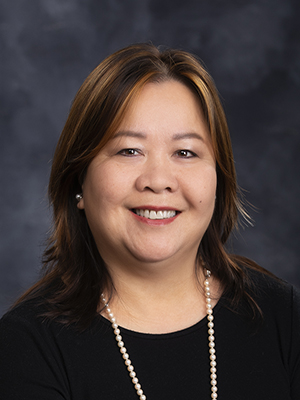 Portrait of Oanh Truong, MD