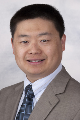 Portrait of Zhiqian (Roger) Wang, MD