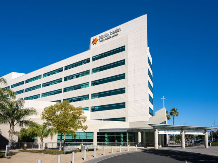 Exterior front view of Emergency Room - Dignity Health - Mercy Medical Center