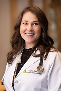 Portrait of Kristi Parris, ARNP