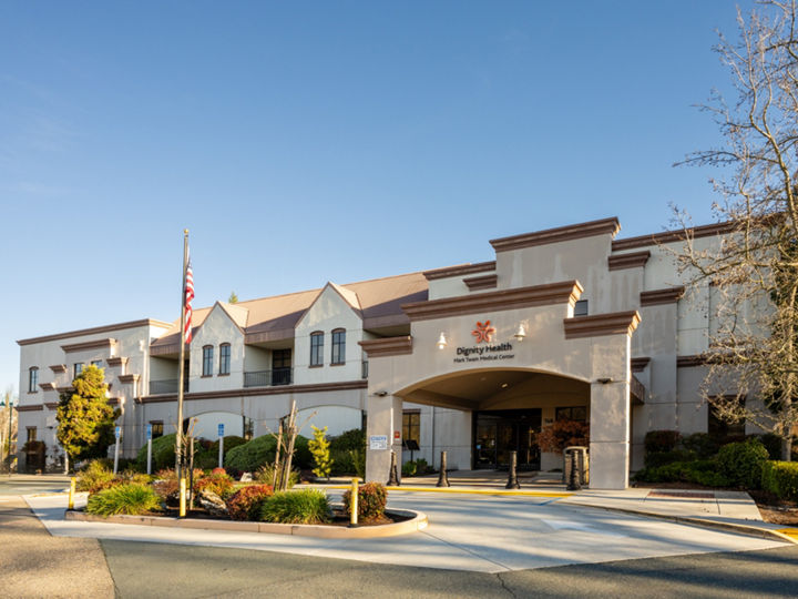 Exterior front view of Heart Care - Dignity Health - Mark Twain Medical Center